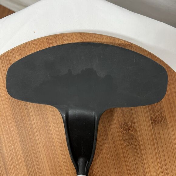 IKEA 365+ HJÄLTE Wide Turner Spatula Black Nonstick Safe, 13”, Dishwasher-Safe - Picture 4 of 5